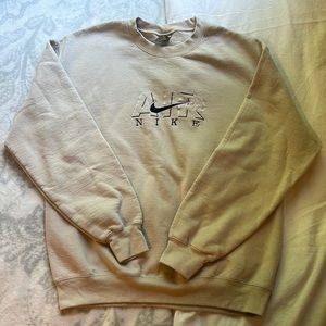 Nike Embroidered Crewneck